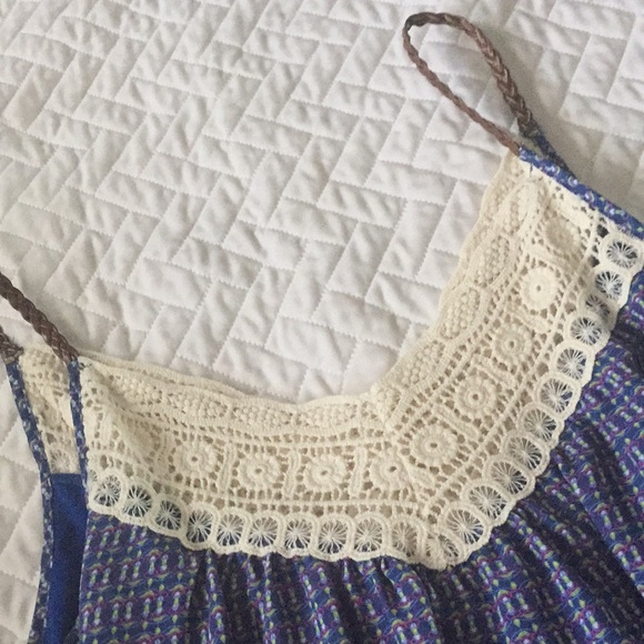 Dress - Picture 2 of 5